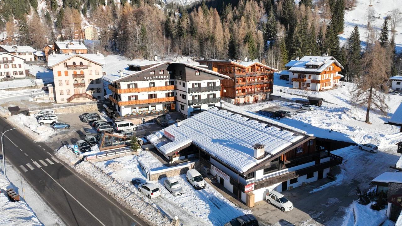 Hotel Valgranda Wellness & Spa Val di Zoldo Kültér fotó